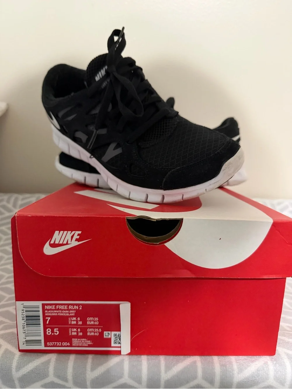 Women Black and White Athletic Sneakers